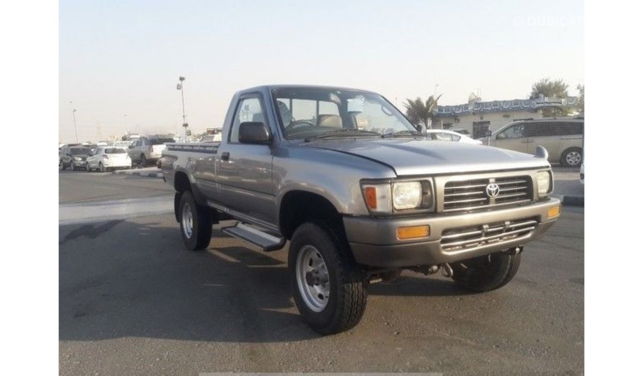 Toyota Hilux TOYOTA HILUX RIGHT HAND DRIVE (PM914)