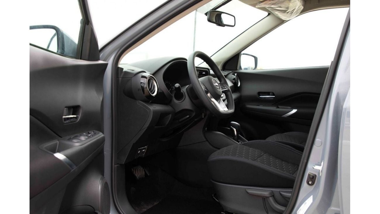 Nissan Kicks 2024 Nissan Kicks 1.6 SV - Nardo Grey inside Black | Export Only
