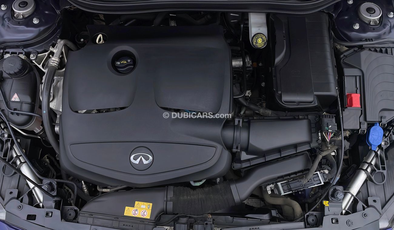 Infiniti Q30 COMFORT 1.6 | Under Warranty | Inspected on 150+ parameters