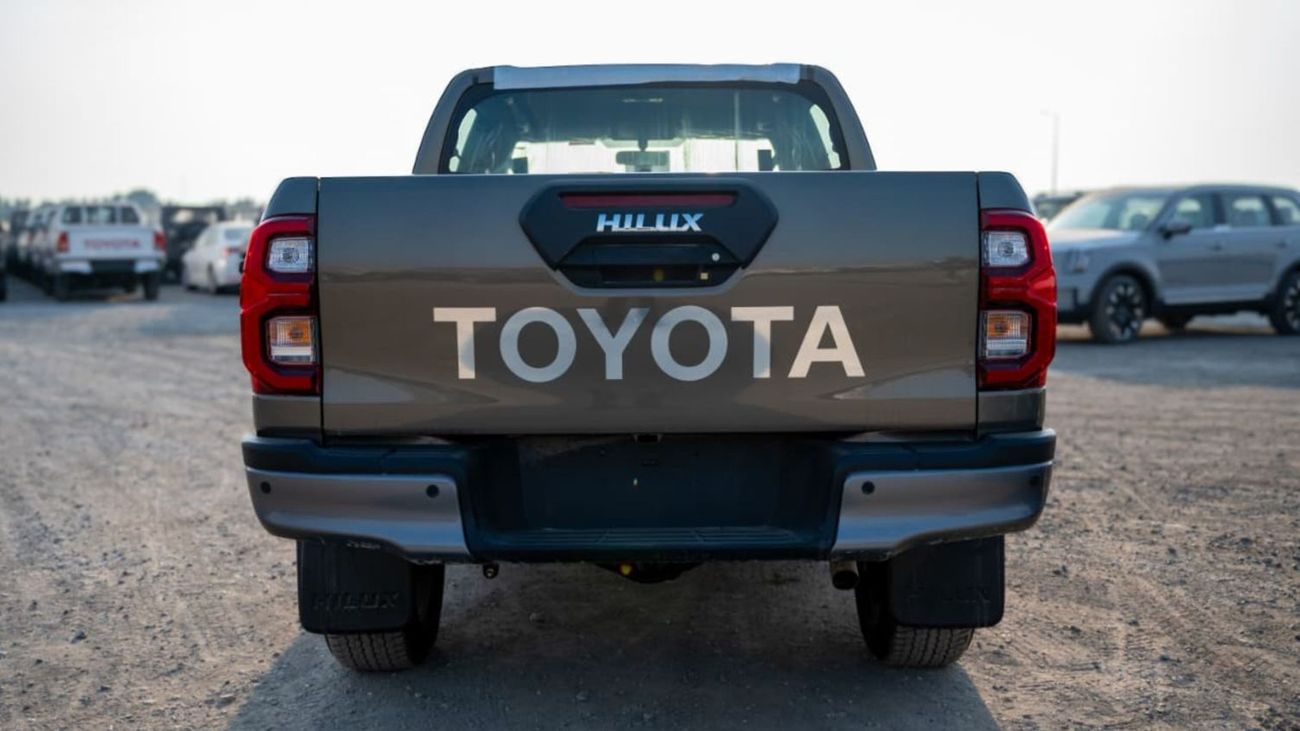 Toyota Hilux 2.8L GD Adventure | Double Cabin Pickup | Automatic | Four Wheel drive | Diesel | 5 Seats | 4 Door