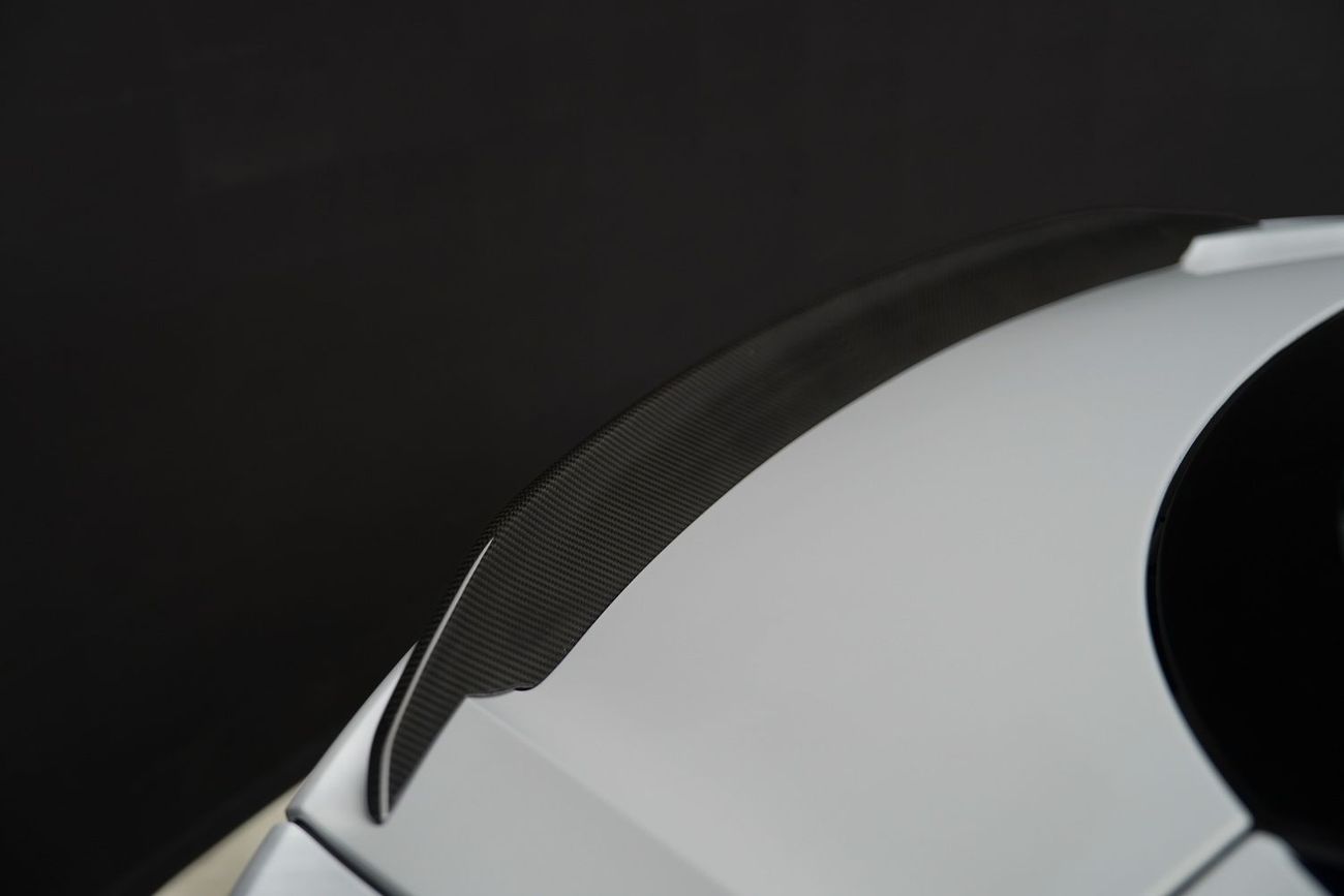 Aston Martin DBS Superleggera 5.2L