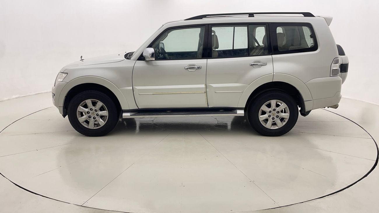 Mitsubishi Pajero GLS MIDLINE 3 | Zero Down Payment | Home Test Drive