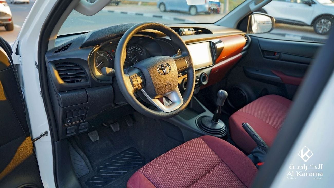 تويوتا هيلوكس 2.4L GL2 - D-4D | 4x4 Manual Transmission | Bed Liner | 6 Seater | GCC Specs | Zero KM