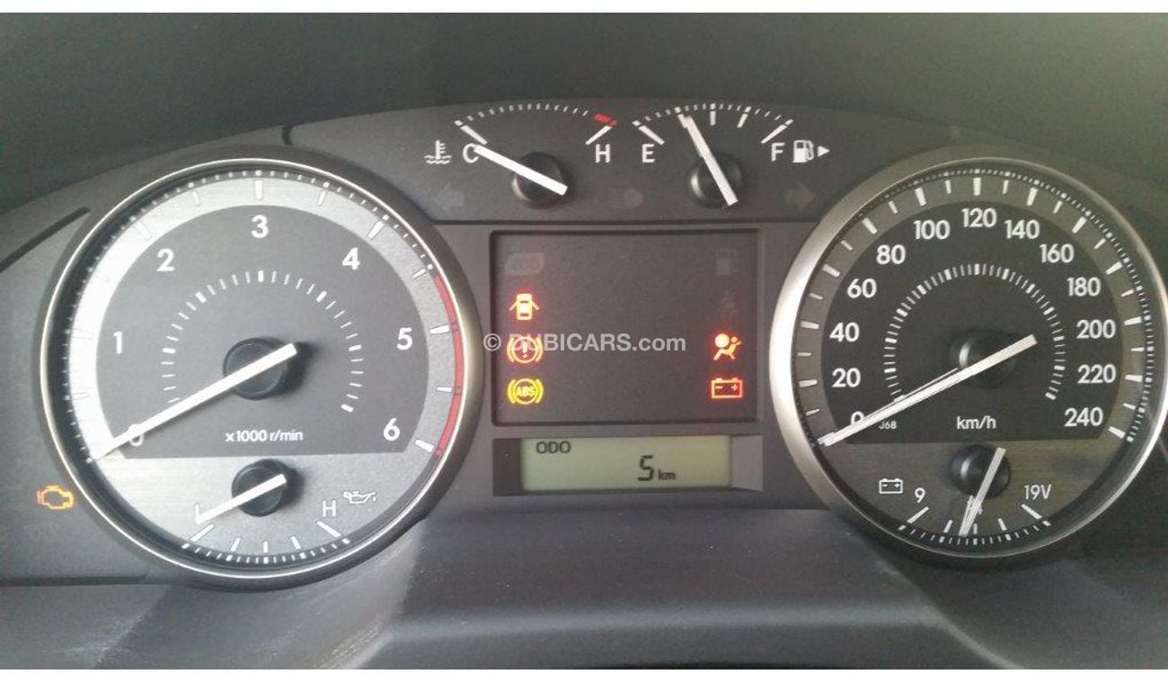 Toyota Land Cruiser G9, 4.5L Diesel, Manual, Transmission,  RR Difflock