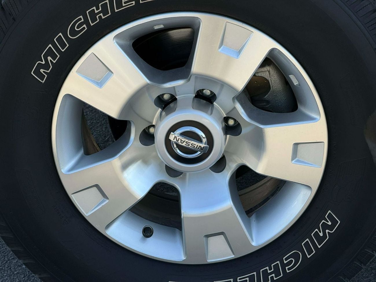 نيسان باترول Safari 4.8L A/T