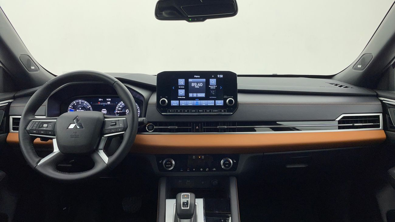 ميتسوبيشي آوتلاندر PREMIUM LAUNCH EDITION 2.5 | بدون دفعة مقدمة | اختبار القيادة في المنزل