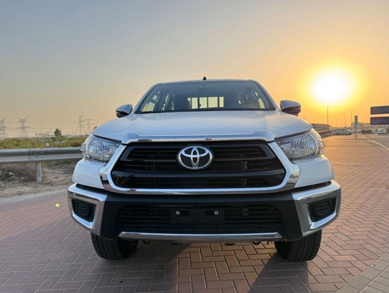 تويوتا هيلوكس Toyota Hilux 4x4 LZ  / AT