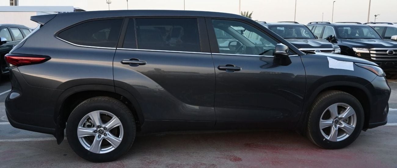 تويوتا هايلاندر Toyota Highlander 2023model 2.4L LE Turbo AWD Petrol engine Colour Grey Transmission Automatic Inter