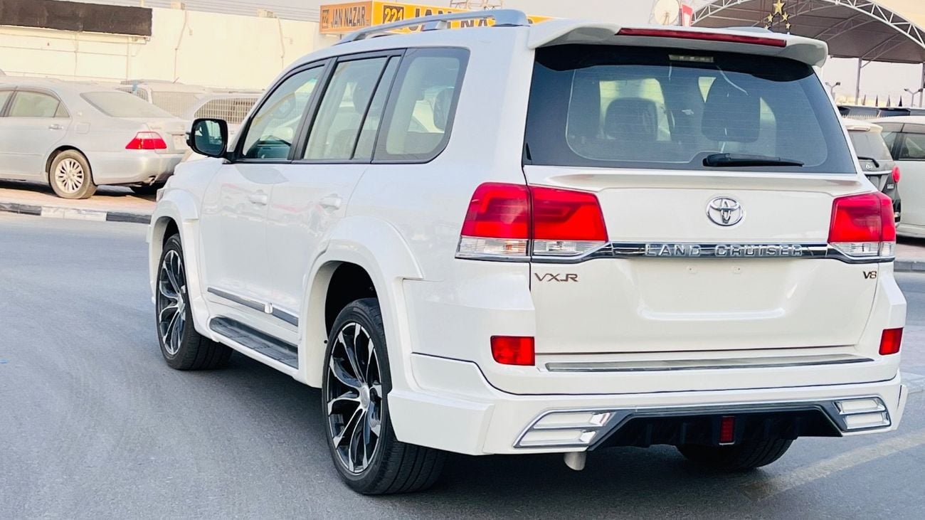 Toyota Land Cruiser VXR