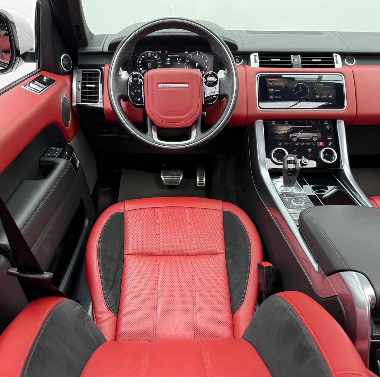 Land Rover Range Rover Sport 2018 Range Rover Sport P525, Full Service History, Fully Loaded, Excellent Condition, GCC