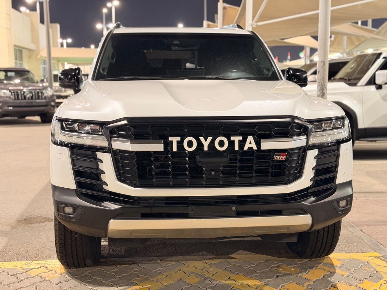 تويوتا لاند كروزر 3.5T GR-Sport