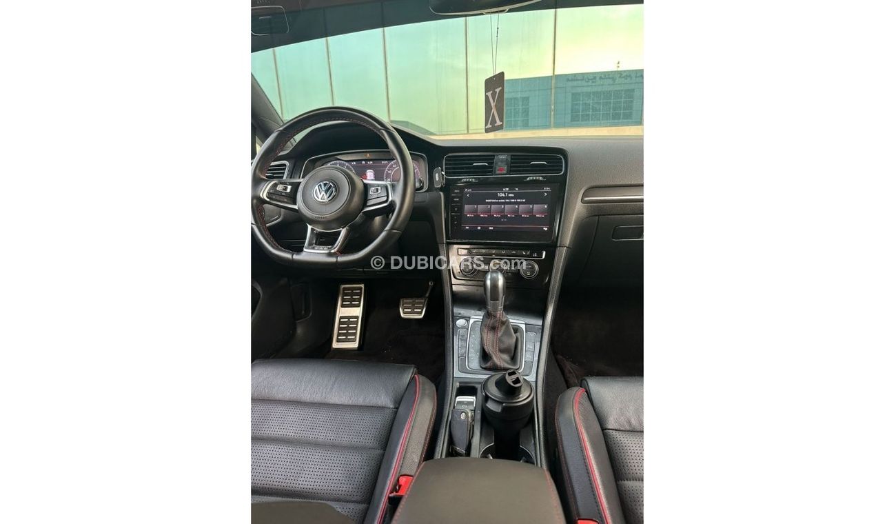 Volkswagen Golf GTI P2 فولكس واجن جولف جي تي اي موديل : 2018  ممشي : 196.000 السعر : 68.000 مواصفات خليجية بدون حواد