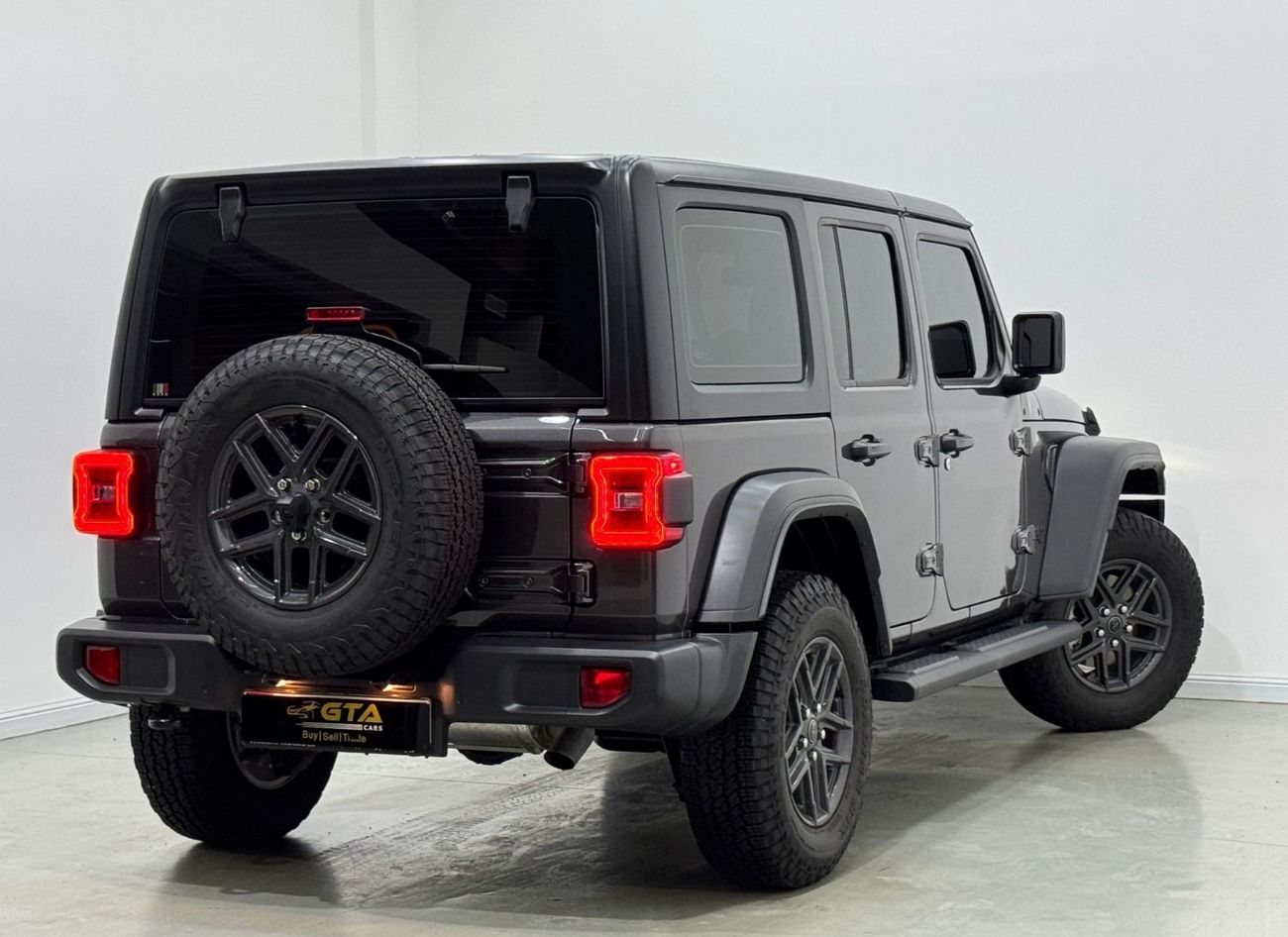 Used Unlimited Sport 3.6L A/T 2024 Jeep Wrangler Unlimited Sport, April