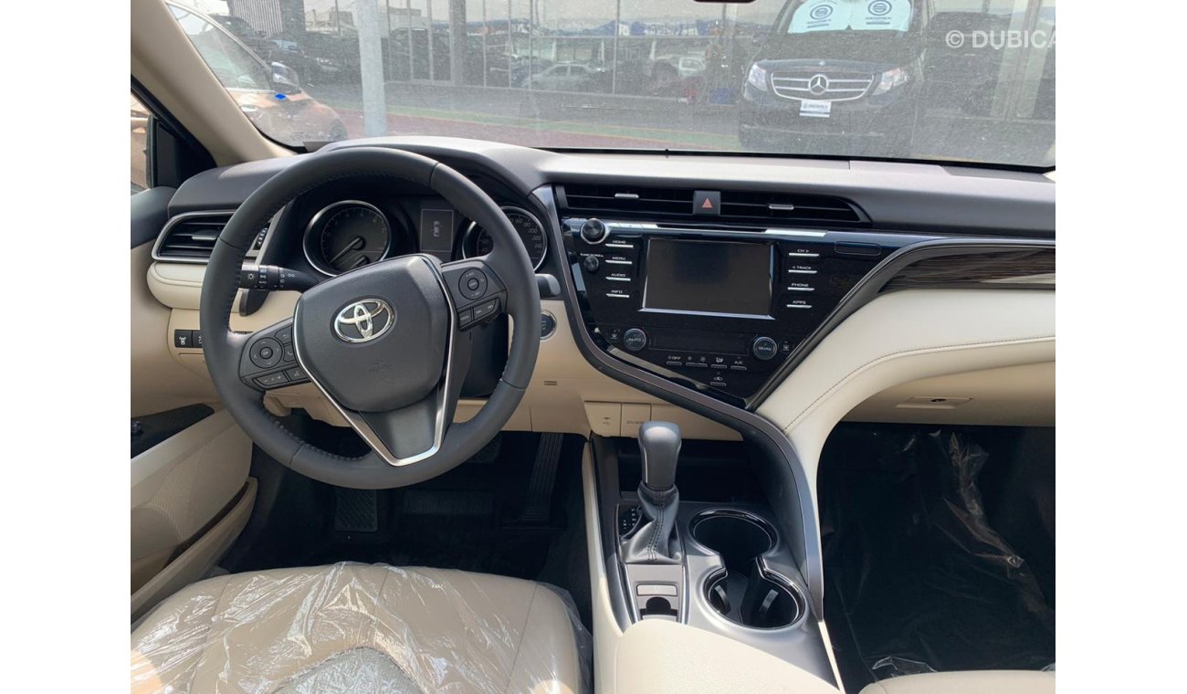 Toyota Camry 2020YM 2.5 GLE Sunroof, Smart Key, Rear Camera-Black inside Gray Available