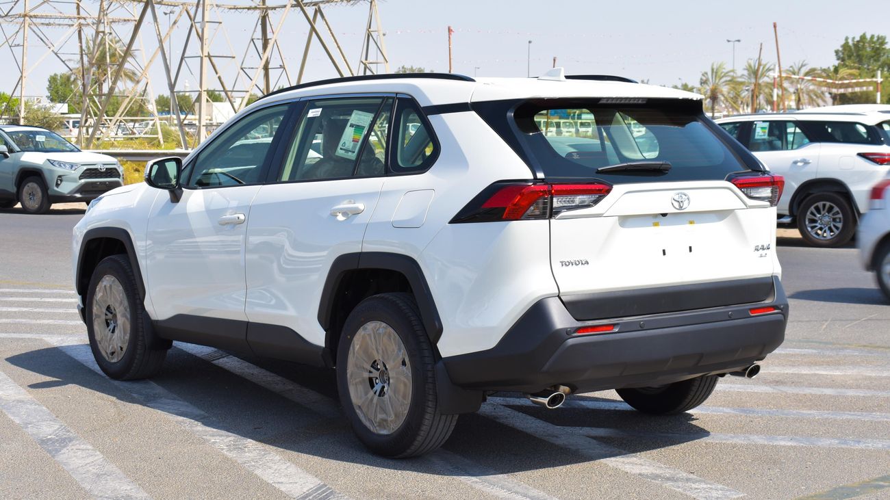 Toyota RAV4 XLE 2.0L V4 4WD | 2022 | Petrol | For Export Only