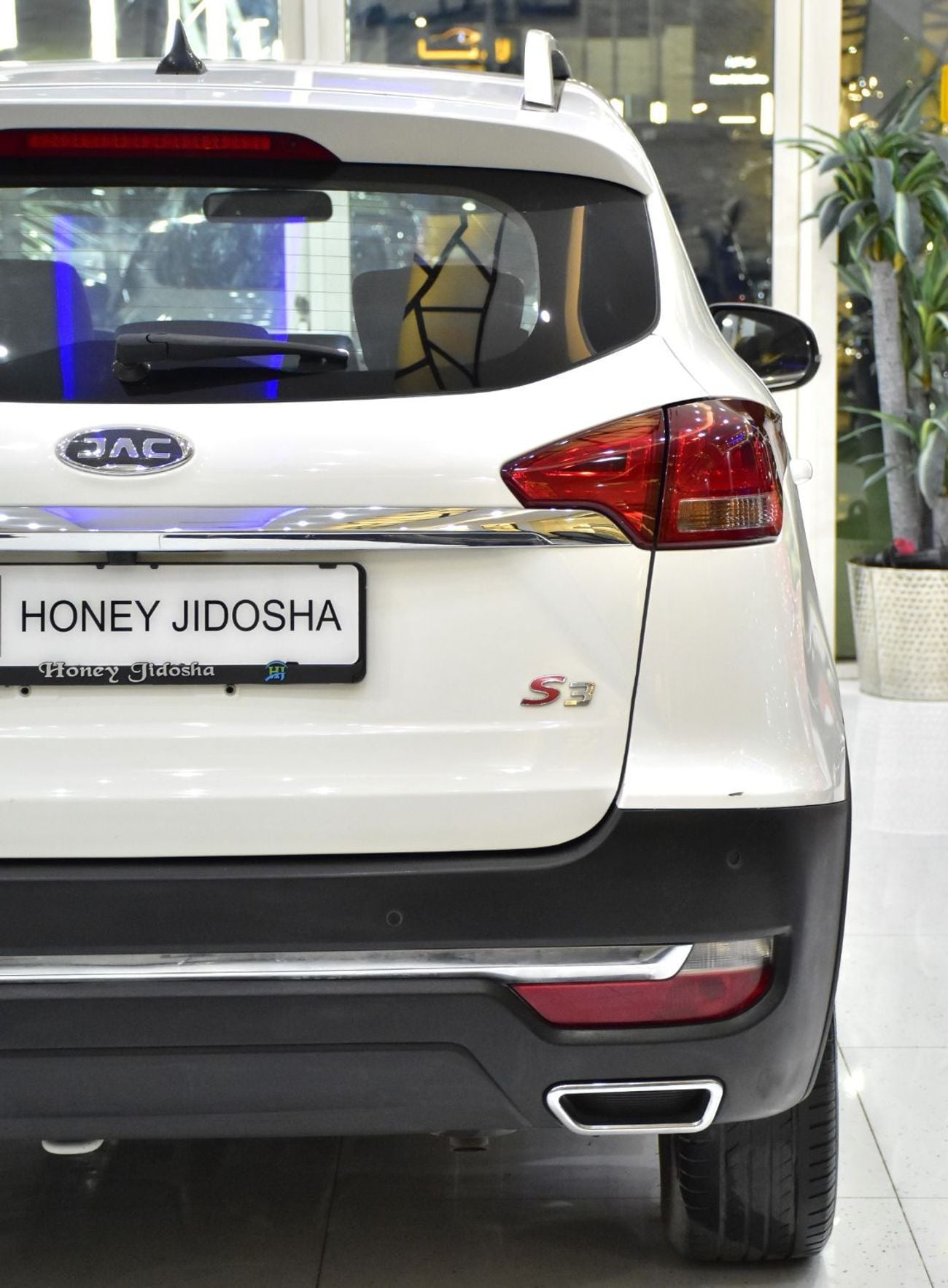 جاك S3 Plus INTELLIGENT LUXURY EXCELLENT DEAL for our JAC S3 ( 2023 Model ) in White Color GCC Specs