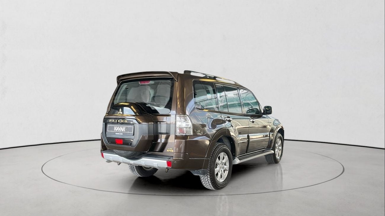 Mitsubishi Pajero 3.0 GLS H/L LTHR GOLD SIG EDT | Guaranteed Warranty | 0 Down Payment