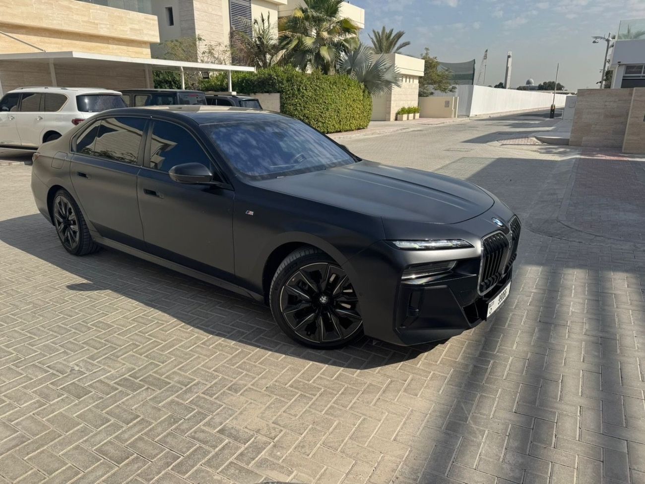 بي أم دبليو 760i