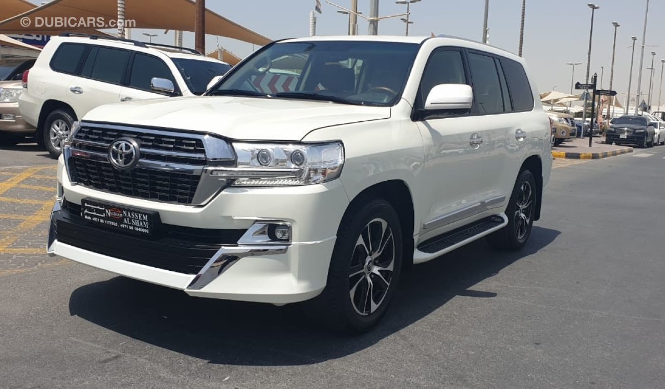 Toyota Land Cruiser GXR. V6