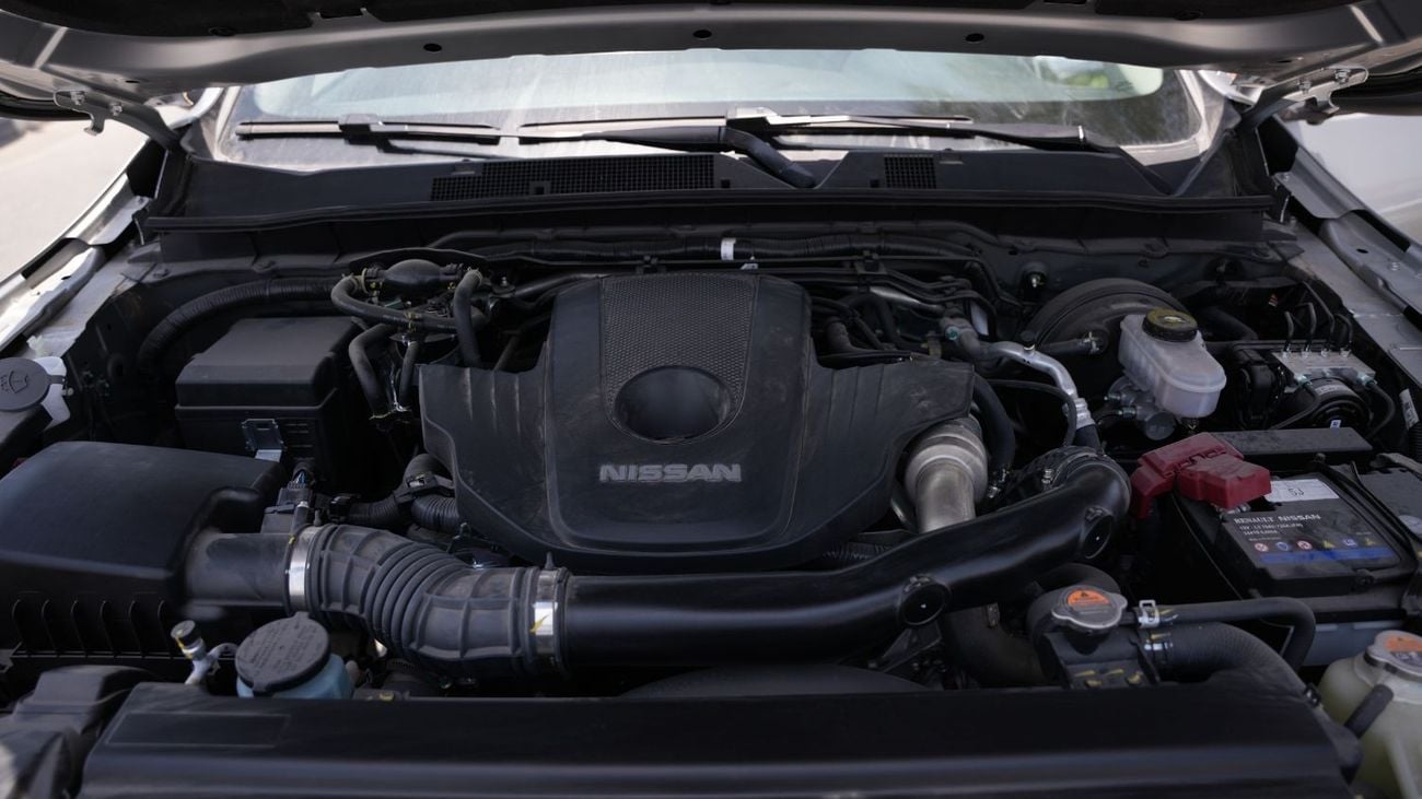 Nissan Navara Nissan Navara  2.5L 4WD Diesel XE MT DCab Plus MY-2023