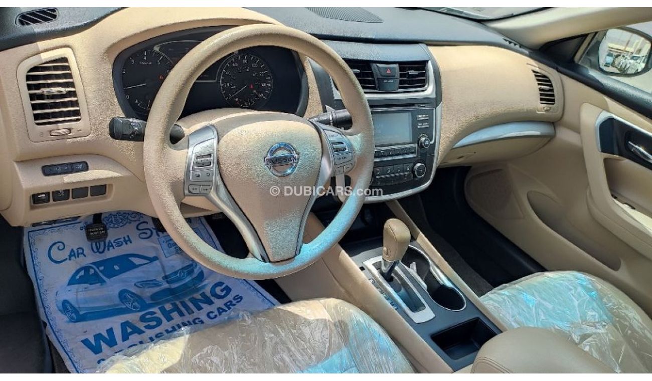 نيسان ألتيما