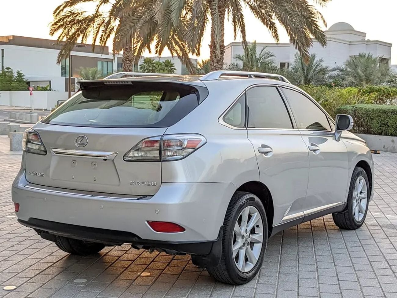 لكزس RX 350 RX 350 Standard | GCC Specs | Well Maintained Clean With Low KM Perfect Family SUV