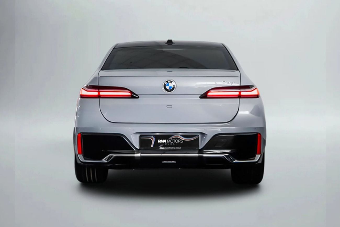 BMW 735i M SPORT