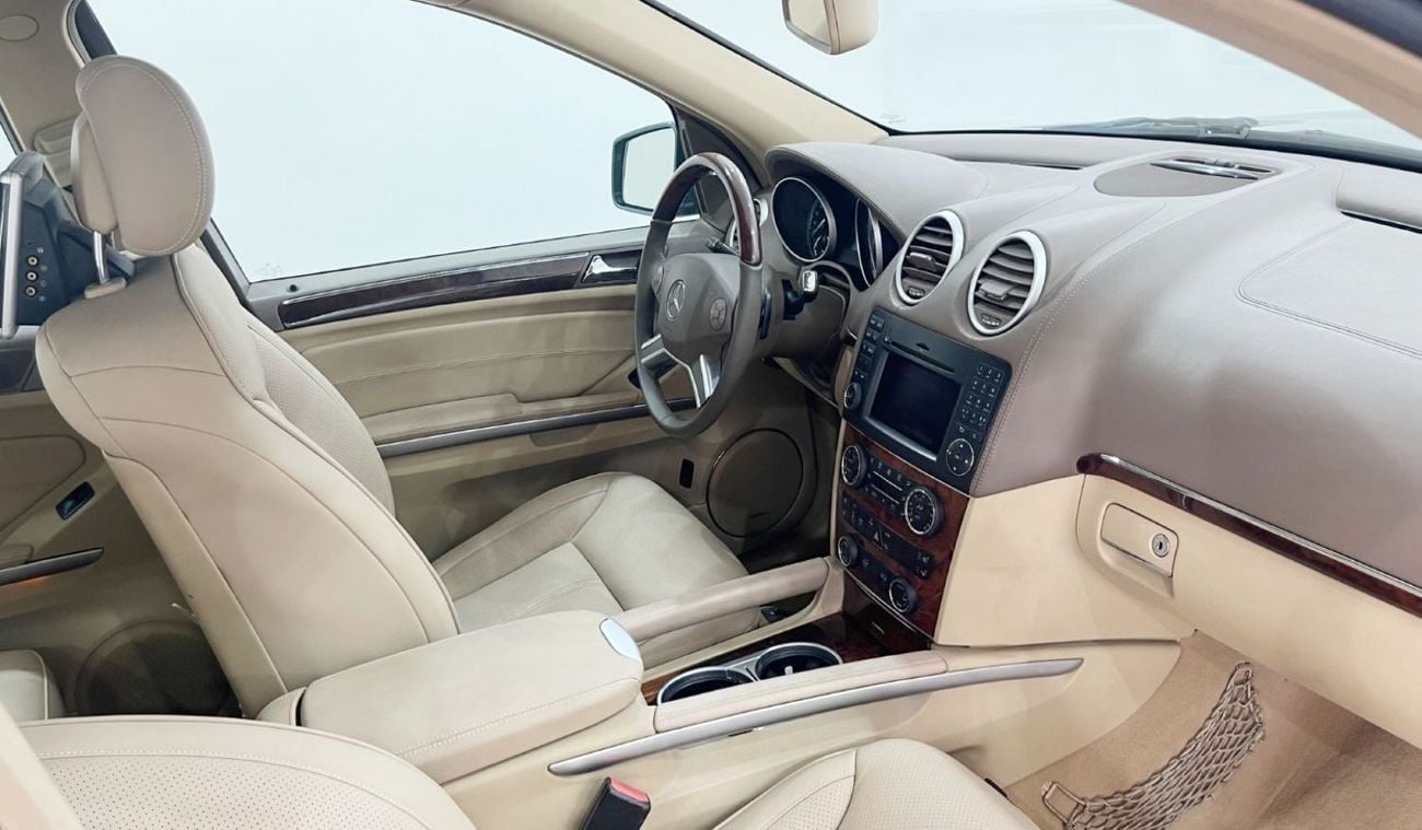 مرسيدس بنز GL 500 4.7L-8CYL-4 Matic - Full Option Excellent Condition GCC Specs