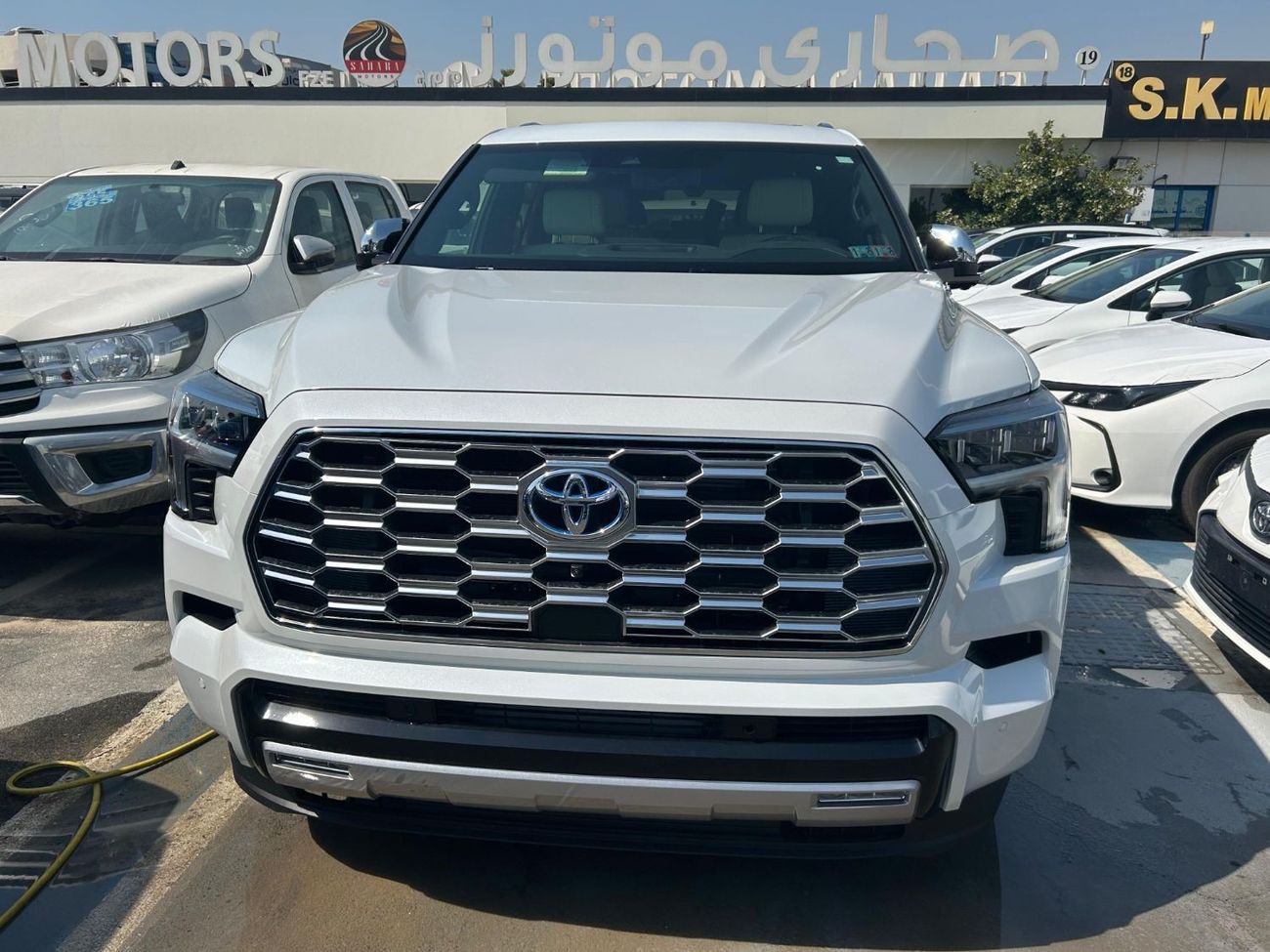 تويوتا سيكويا 2024 TOYOTA SEQUOIA CAPSTONE HYBRID V6 3.5L TURBO 4WD 7-SEATER AUTOMATIC