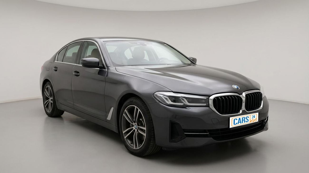 بي أم دبليو 520i JOY EDITION 2 | بدون دفعة مقدمة | اختبار القيادة في المنزل