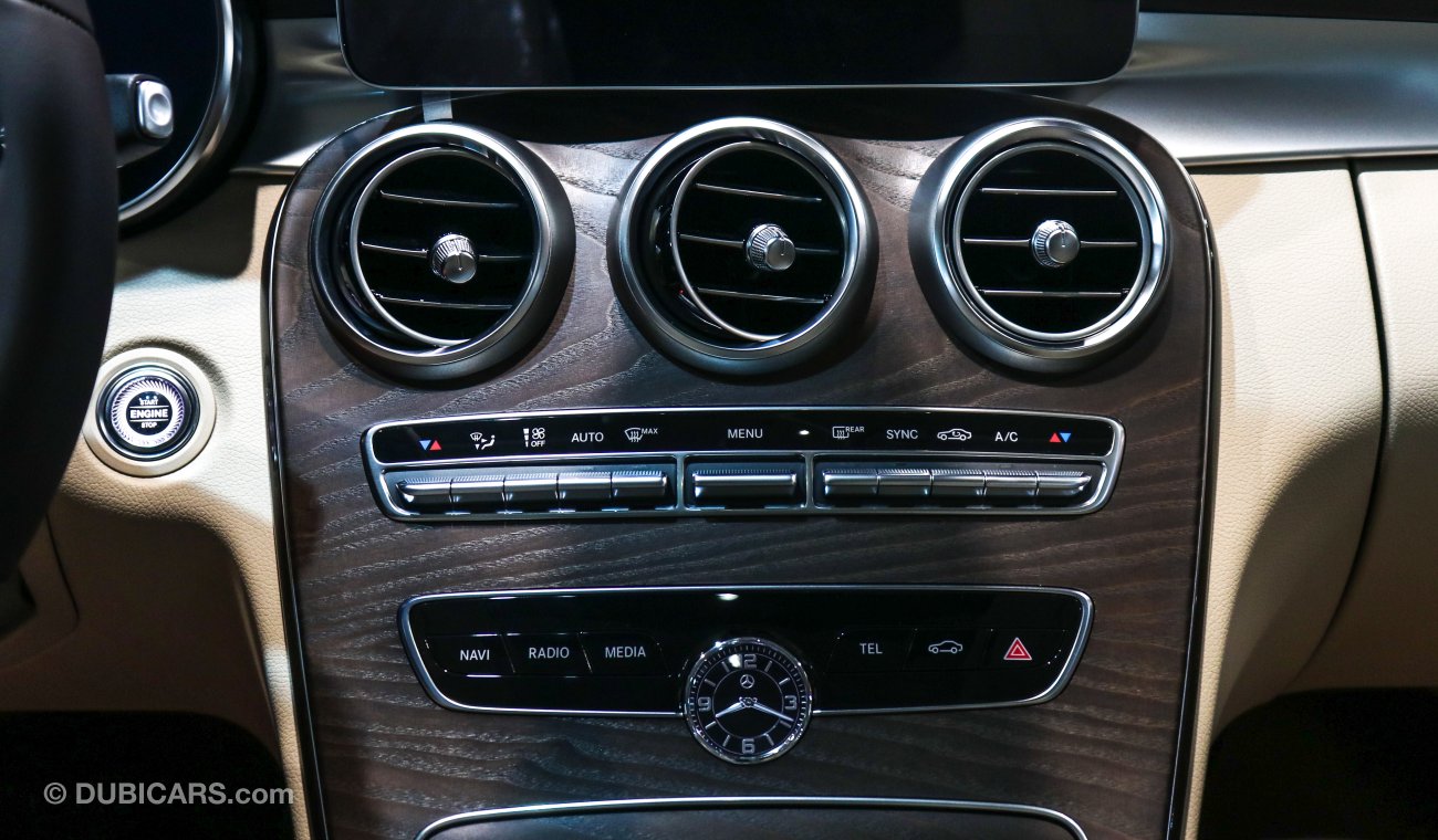 Mercedes-Benz C200