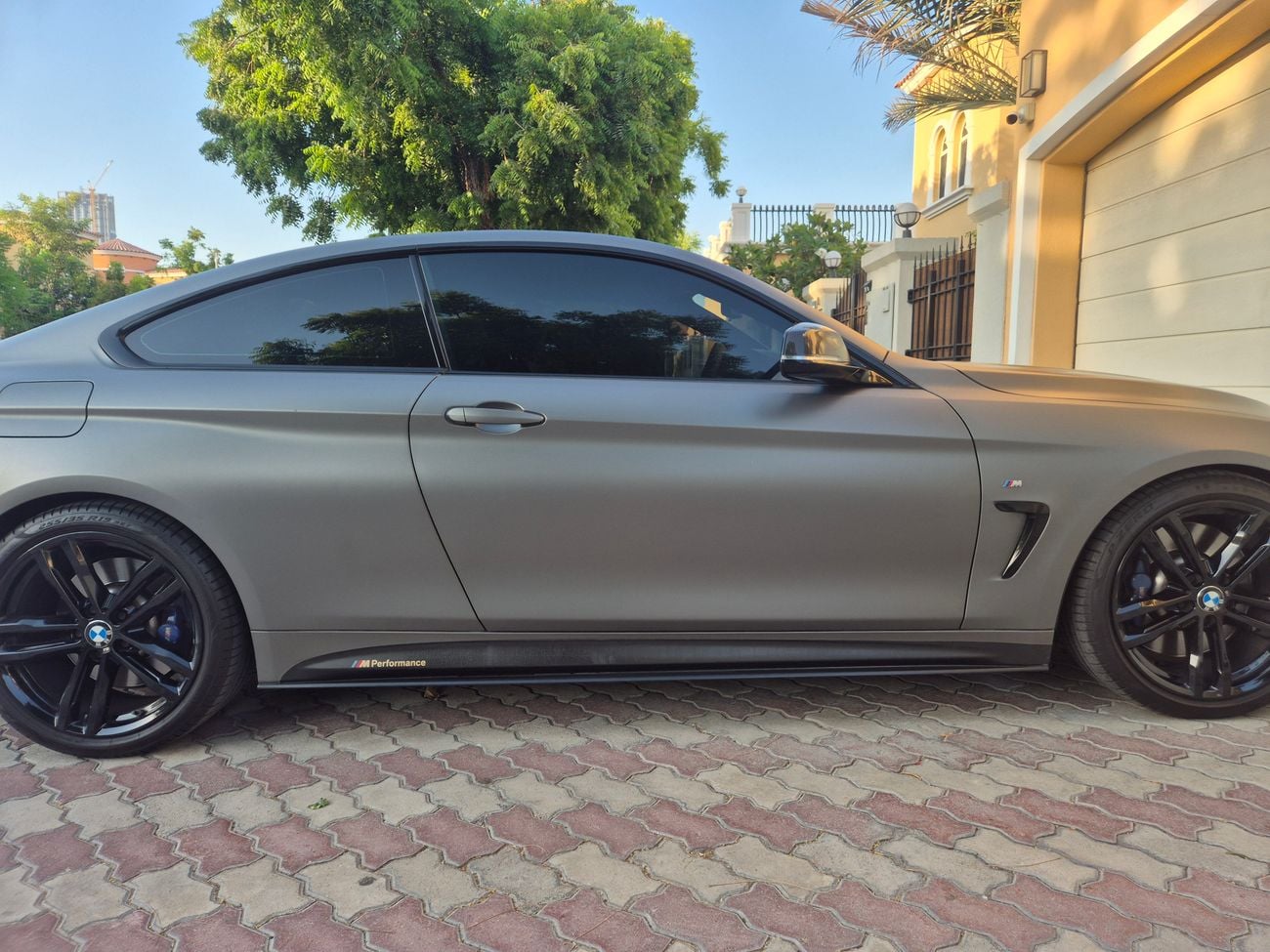 BMW 440i