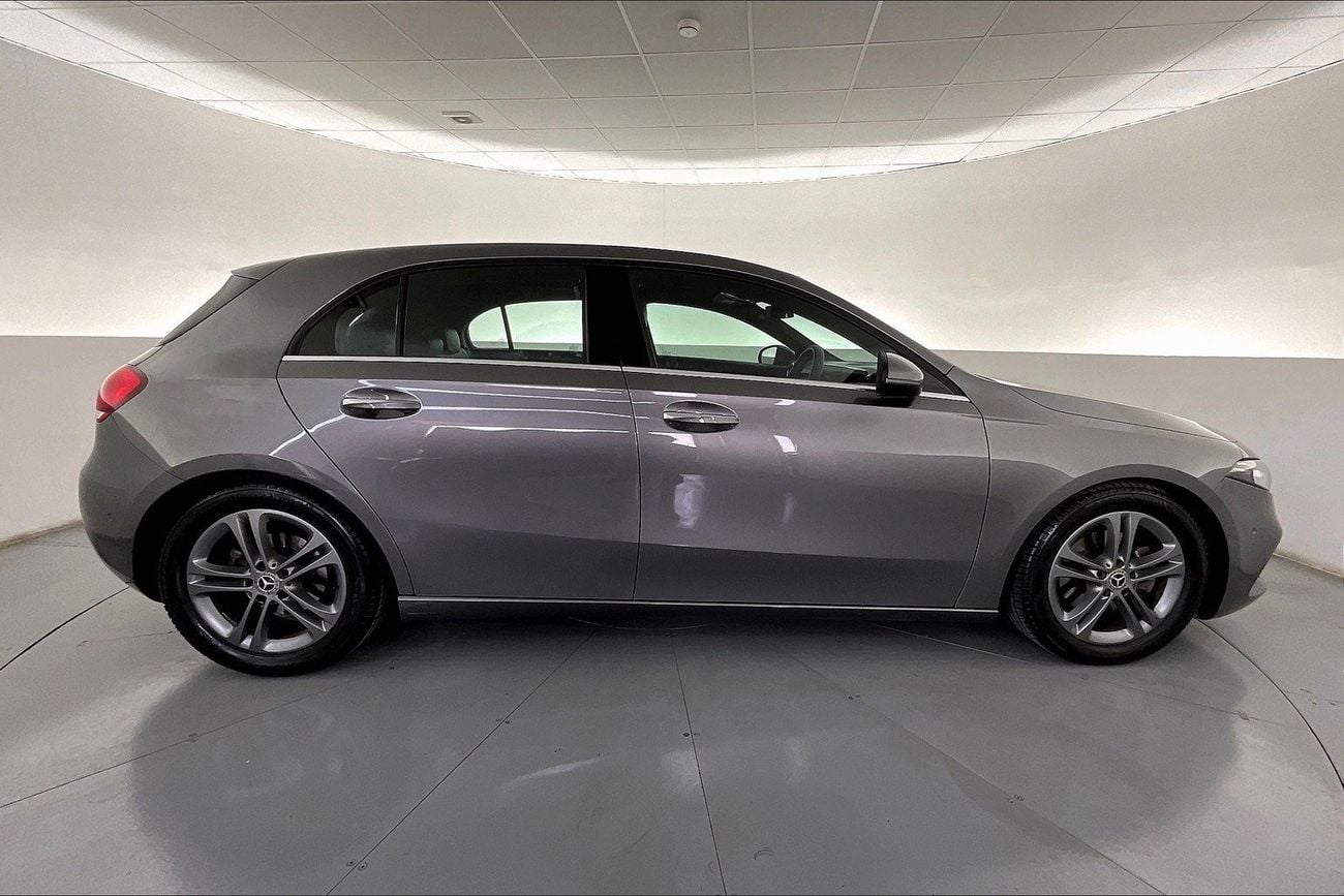 Mercedes Benz A200 Premium