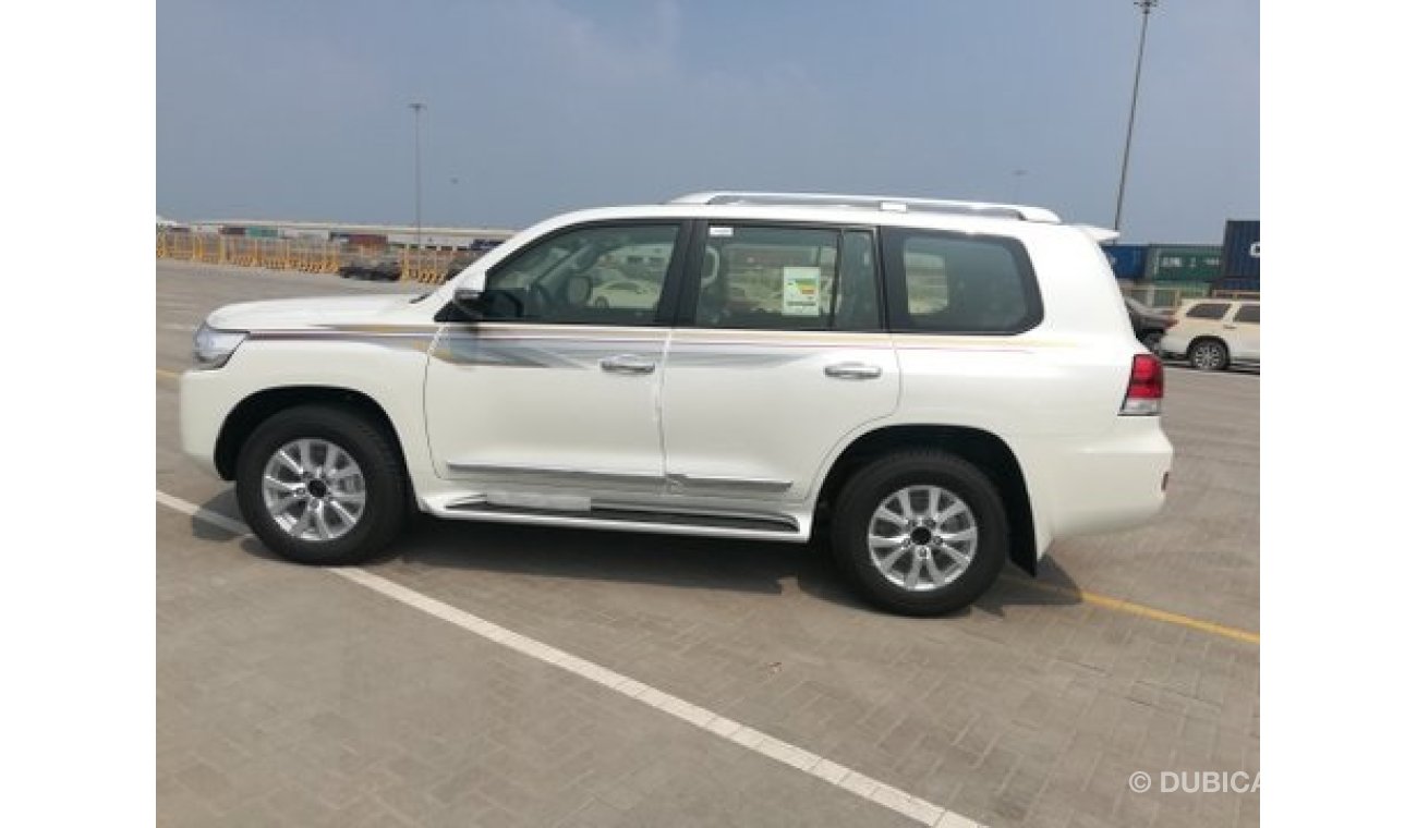 Toyota Land Cruiser GXR,4.5LV8,LEATHER SEATS,POWER SEATS,DVD+NAVIGATIONS,REMOTE ENGINE STARTER,2020 MY