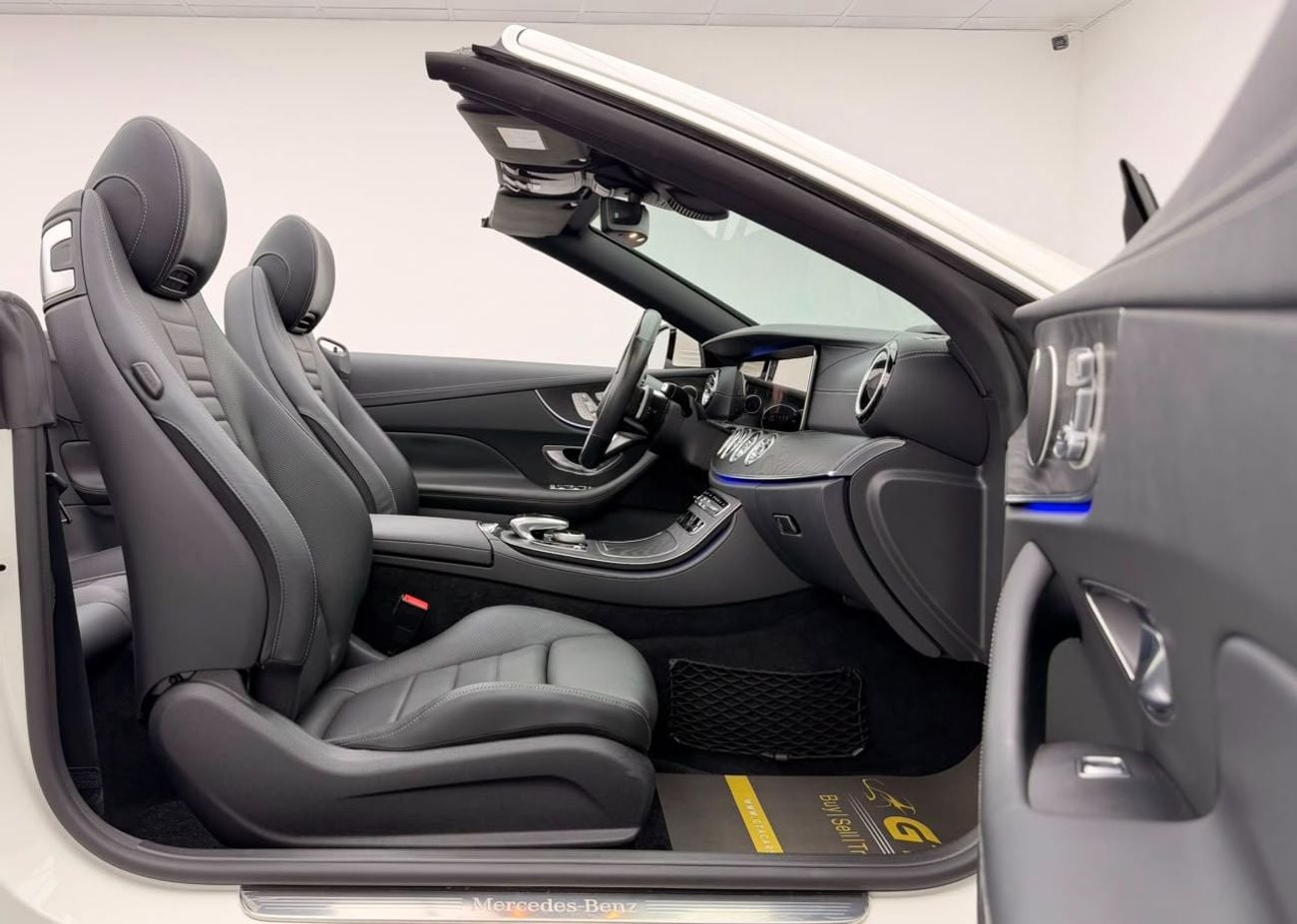 مرسيدس بنز E 450 STD 2021 Mercedes-Benz E450 Cabriolet, 1 Year Unlimited Km Warranty, Excellent Condition