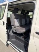 Toyota Hiace GL TOYOTA HIACE 6 SEATER GLASS VAN