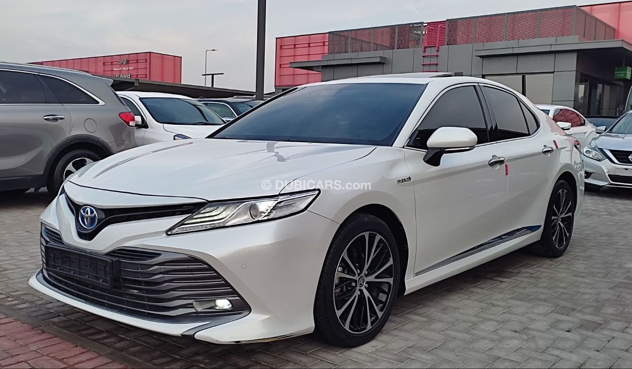 Toyota Camry GCC Full options, Hybrid, 2.5L,