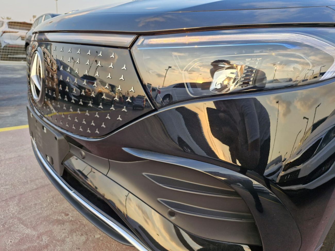 Mercedes-Benz EQA 250 SUV 2024 Mercedes-Benz EQA 260 SUV – Freezone | Export & UAE Registration Available