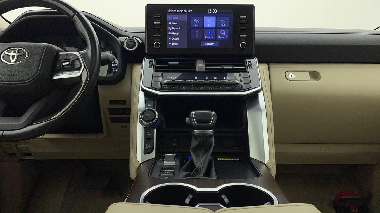 تويوتا لاند كروزر GXR 4 | بدون دفعة مقدمة | اختبار القيادة في المنزل