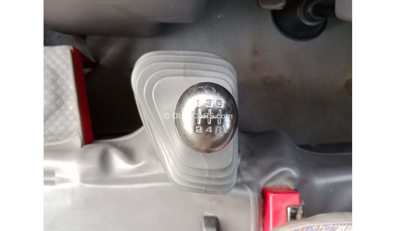 نيسان سيفيليان NISSAN CIVILIAN BUS RIGHT HAND DRIVE (PM1391)