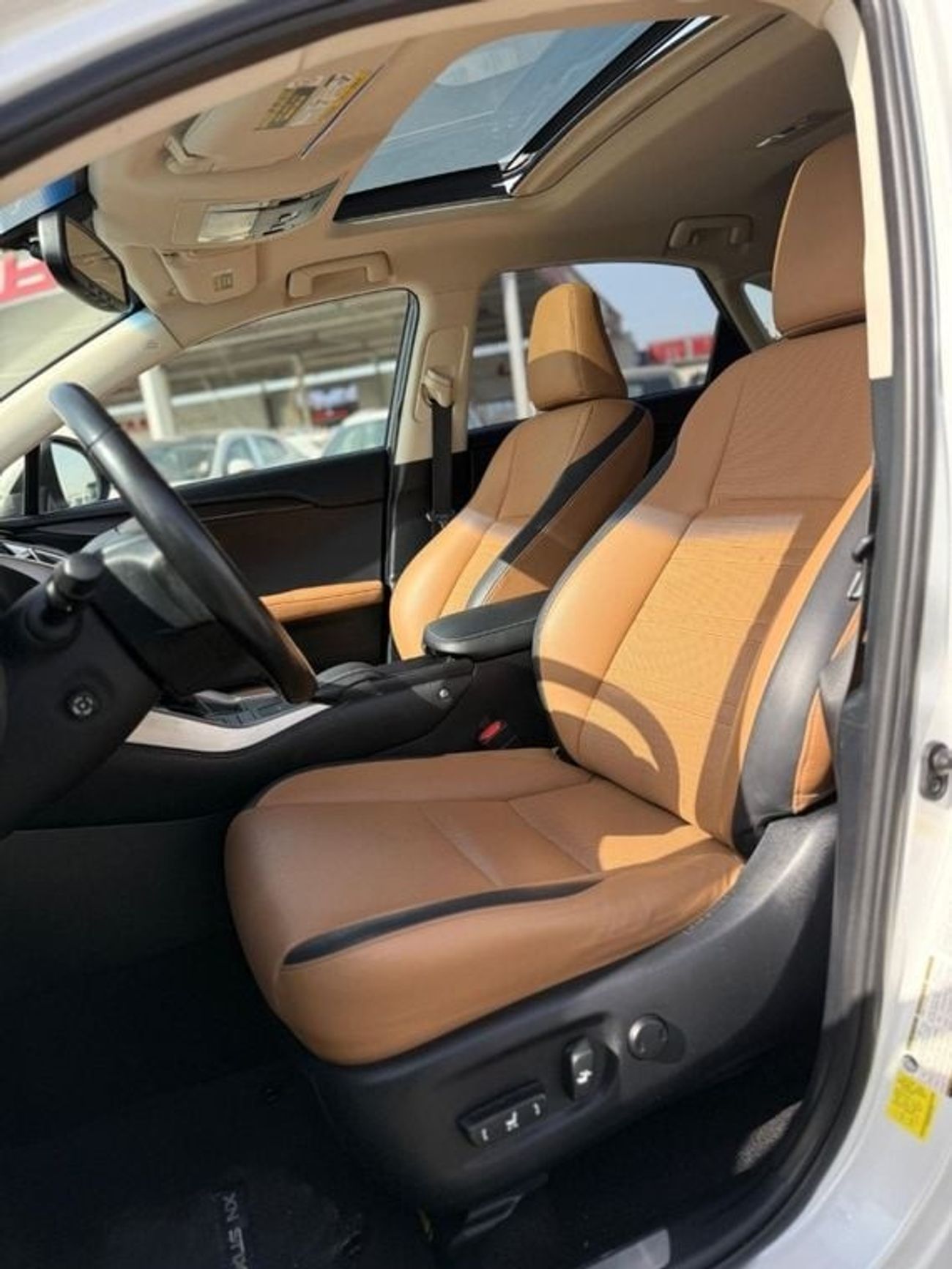 Lexus NX200t 4WD Premier 2.0L full option