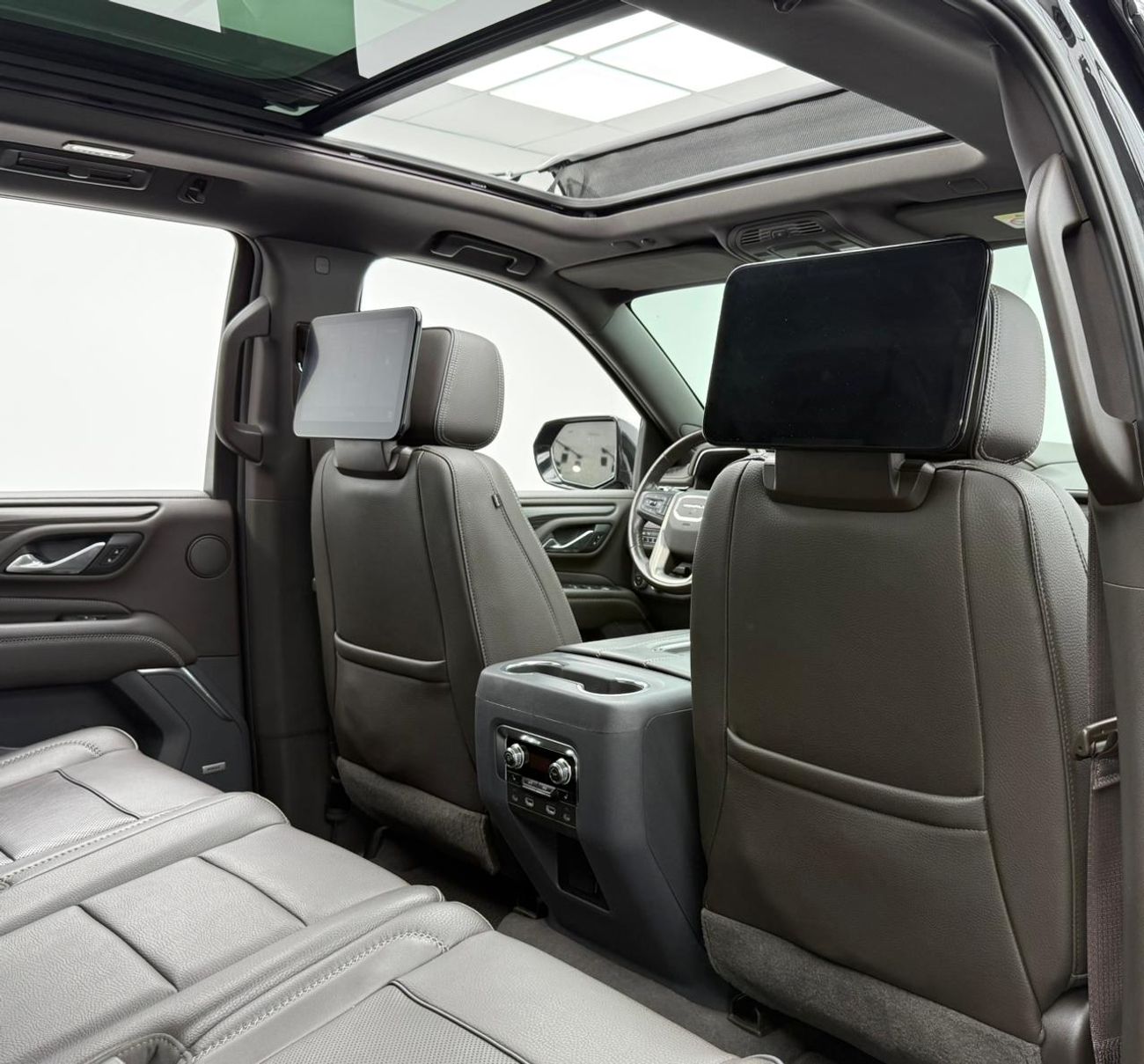 جي أم سي يوكون 2021 GMC Yukon Denali, Dec/2026 GMC Warranty + Service Package, GMC Full Service History, GCC