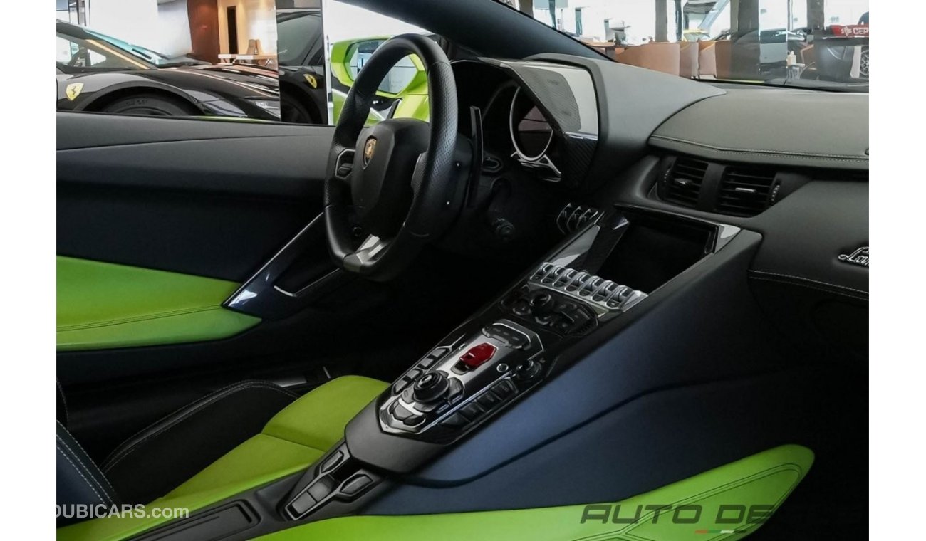 Lamborghini Aventador LP700 Roadster | 2014 - GCC - Service History - Extremely Low Mileage - Pristine Condition | 6.5L V1