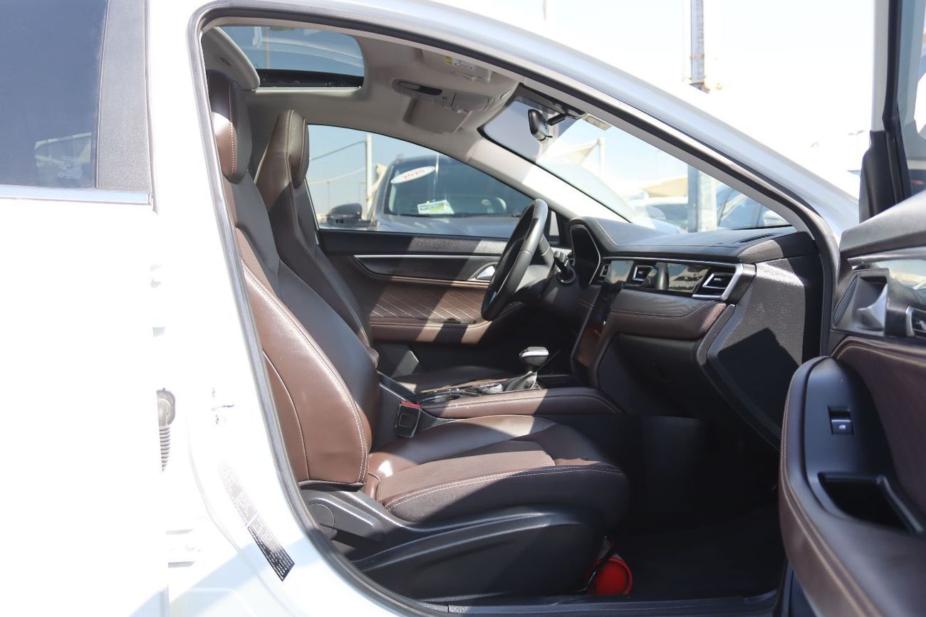 JAC J7 JAC J7 -Turbo 2023- GCC - Accident-free-1.5L - Full Option-In excellent condition