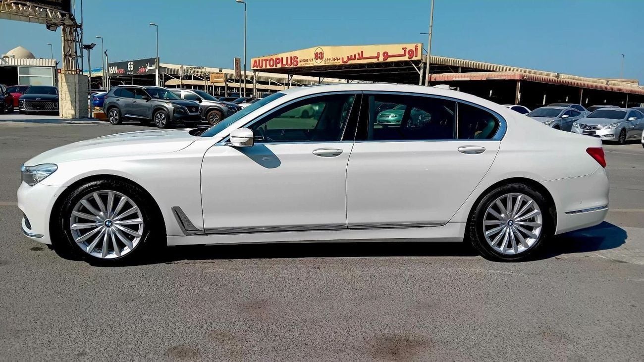 BMW 740i 