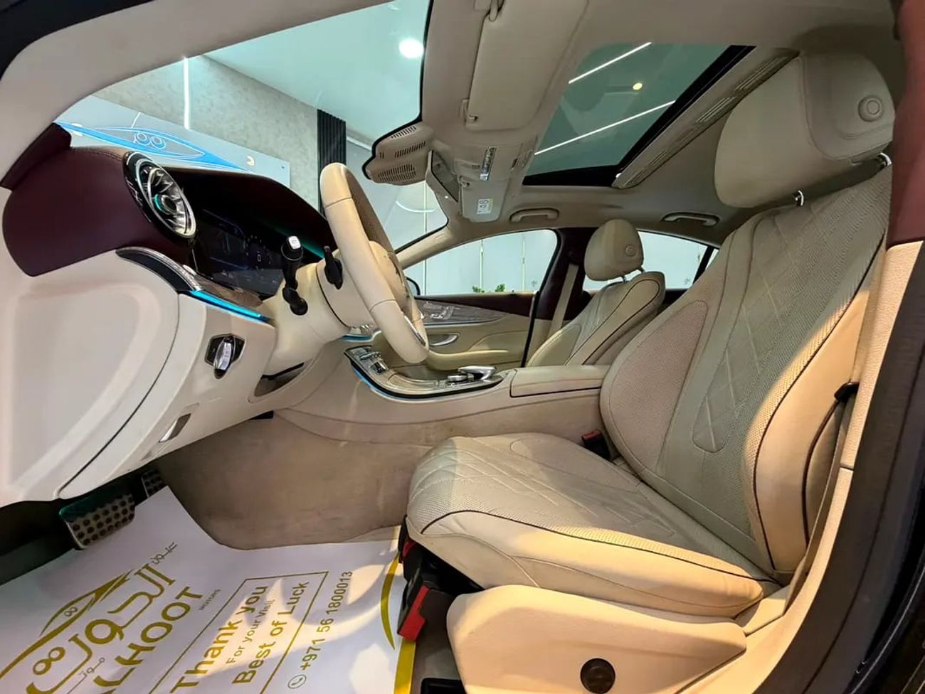 مرسيدس بنز CLS 350 SPECIAL EDITION MERCEDES CLS350 || TOP RANGE || F.S.H || SPECIAL ORDER INTERIOR || GCC || 68k MLS