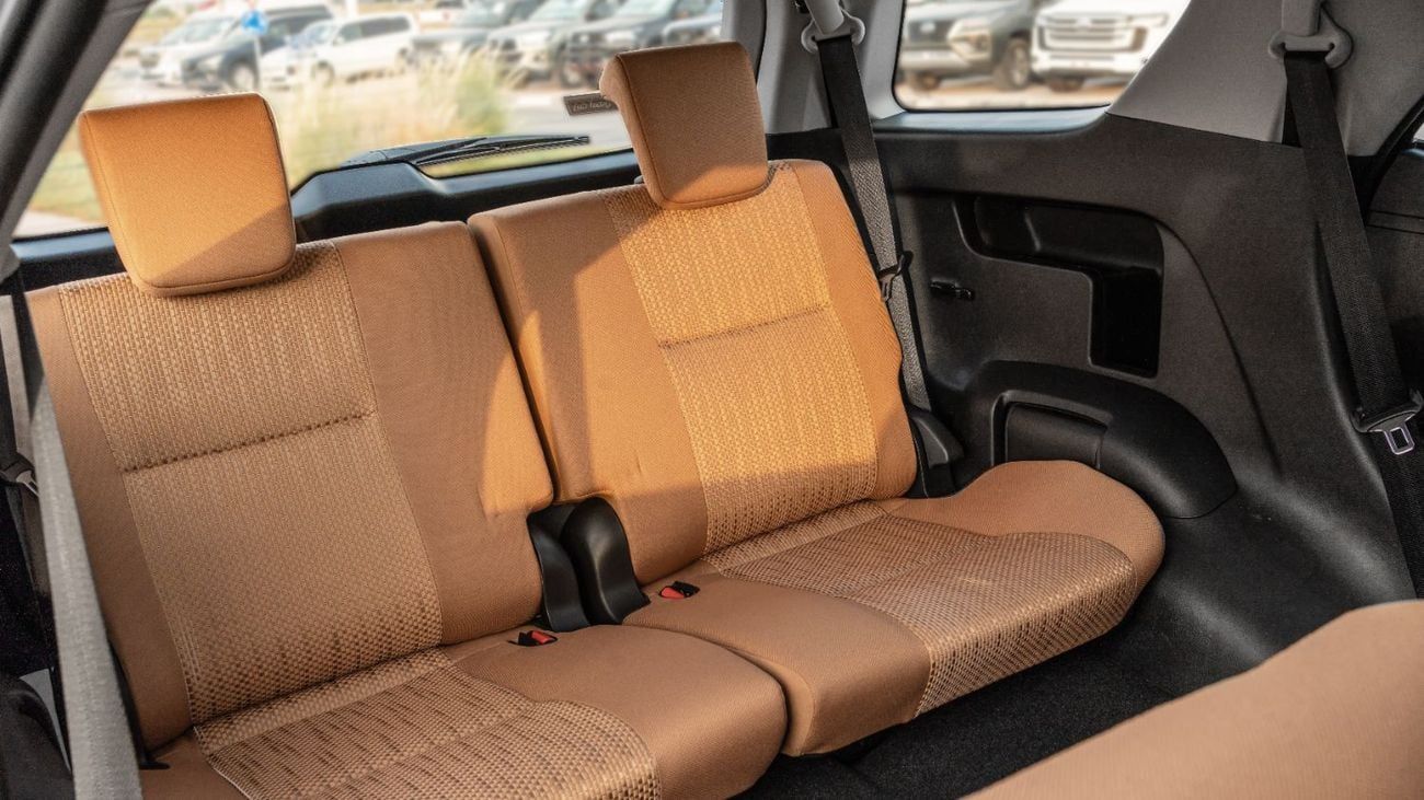 تويوتا فورتونر EXR 2026 Totota Fortuner GX 2.7L AT Petrol (Gray-Tan) RWD