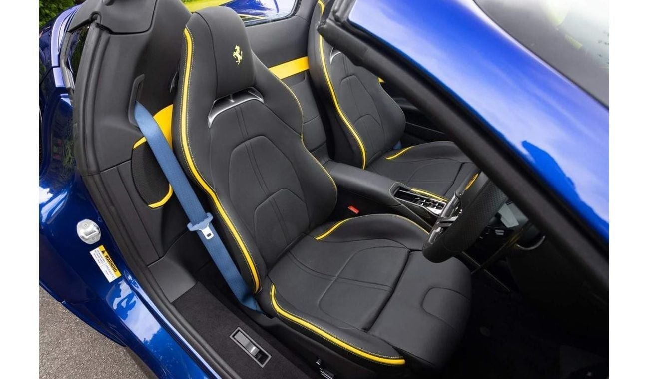 فيراري SF90 سبيدر 4.0T V8 7.9kWh F1 DCT RIGHT HAND DRIVE