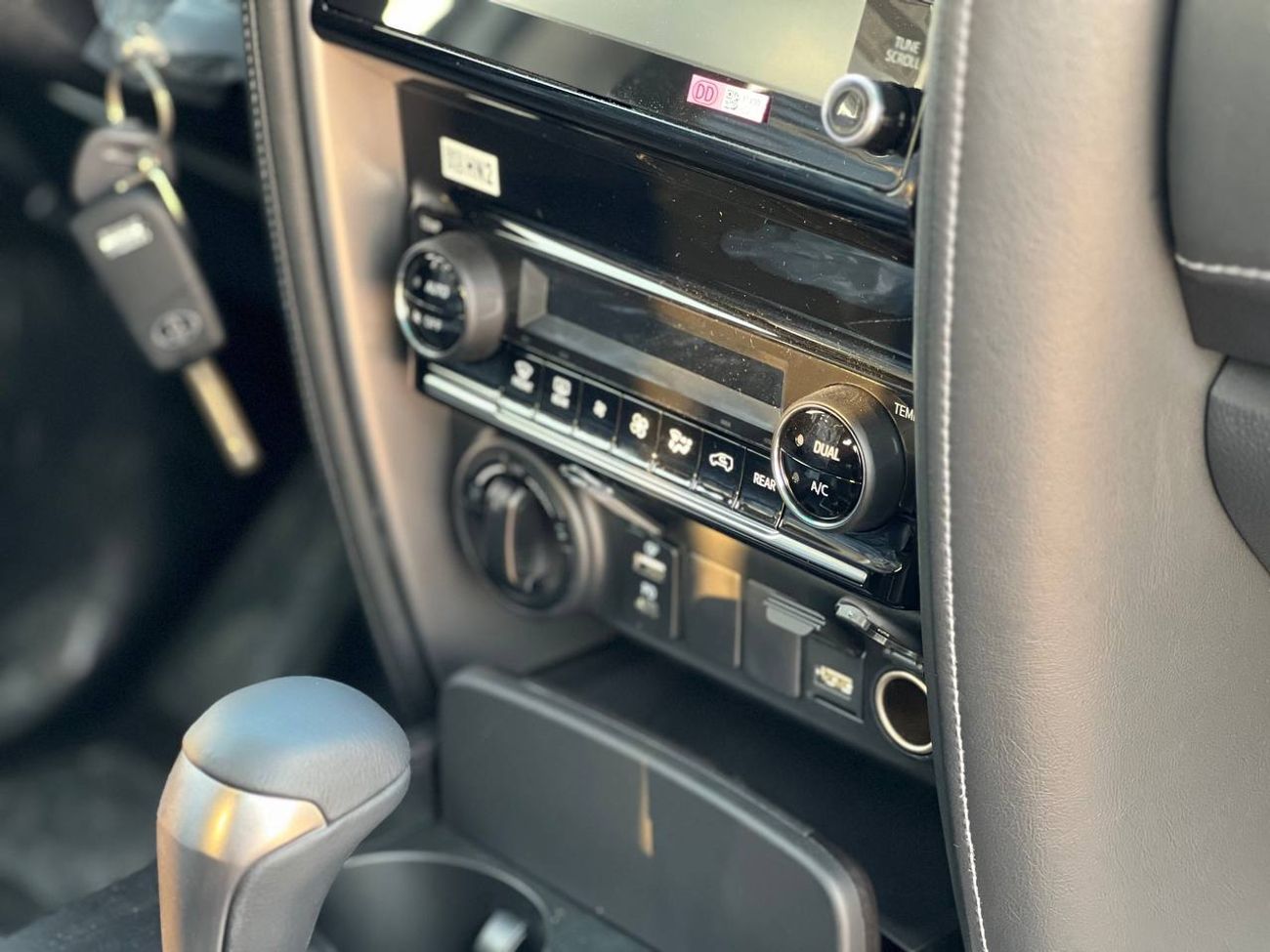 Toyota Fortuner VX 4.0L PTR A/T // 2025 // MID OPTION WITH DVD&BACK CAMERA , CRUISE CONTROL // SPECIAL OFFER // BY F