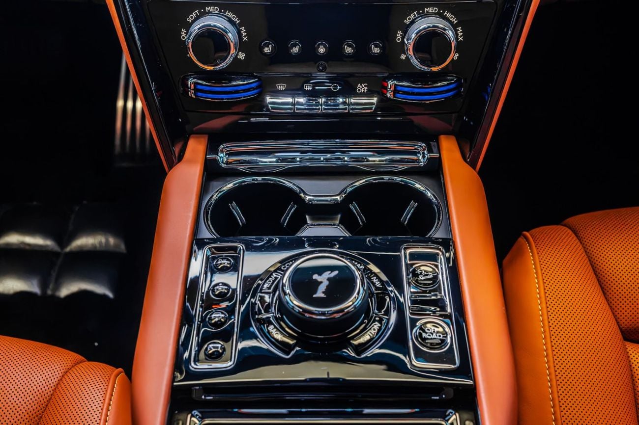 Rolls Royce Cullinan BLACK BADGE 2023 Rolls-Royce Cullinan | 6.75L Twin-Turbo V12 | European Specs